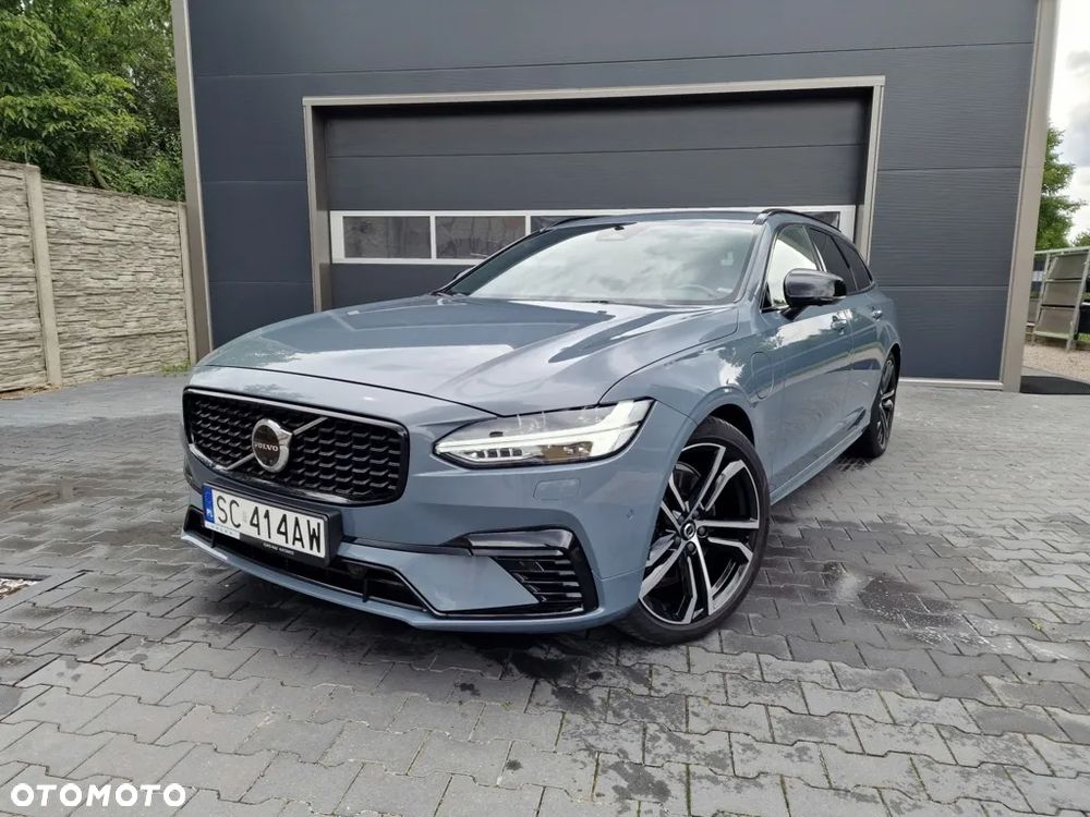 Volvo V90 T8 AWD Plug-In Hybrid R-Design - 1