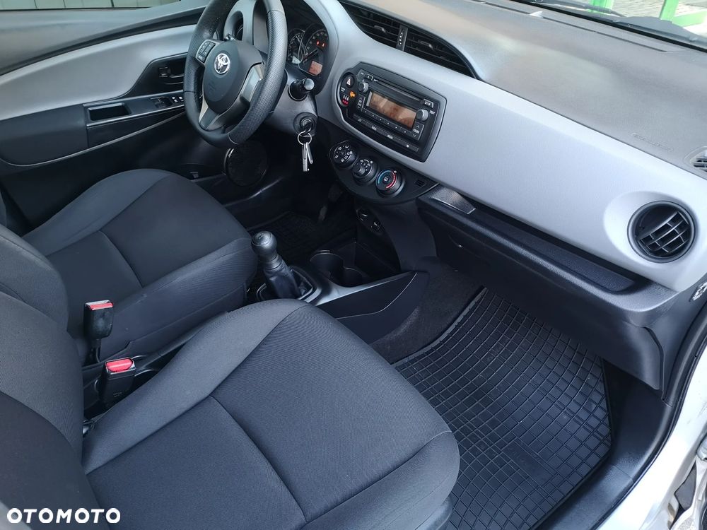 Toyota Yaris 1.0 Active - 13