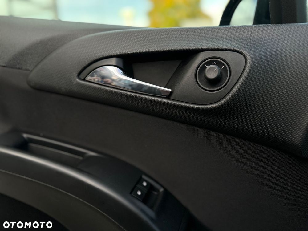 Opel Meriva - 17