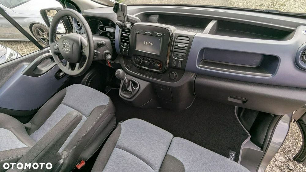 Opel Vivaro - 19