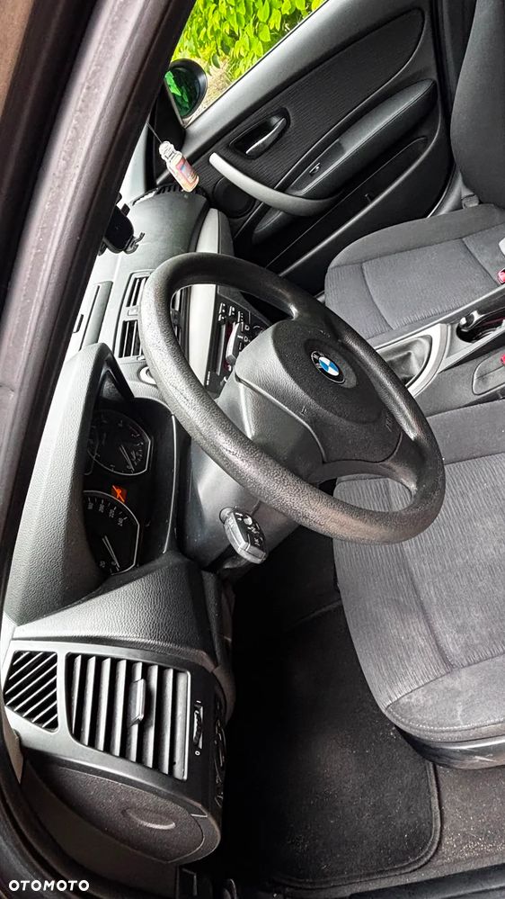 BMW Seria 1 - 13