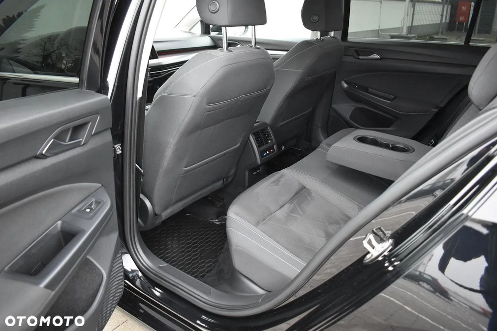 Volkswagen Golf 1.5 TSI EVO Style - 9