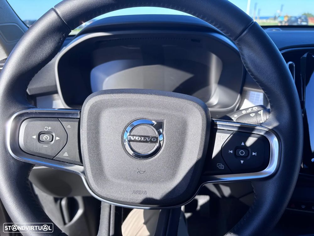 Volvo XC 40 - 4