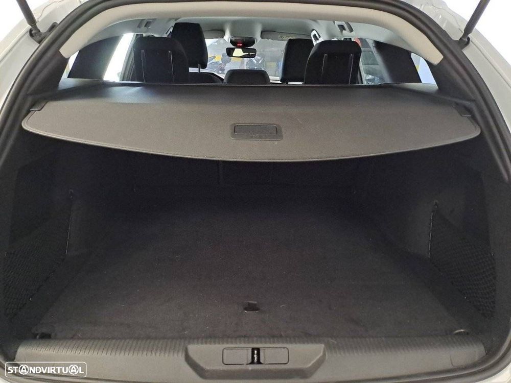 Peugeot 308 SW 1.2 Hybrid Style e-DCS6 - 6