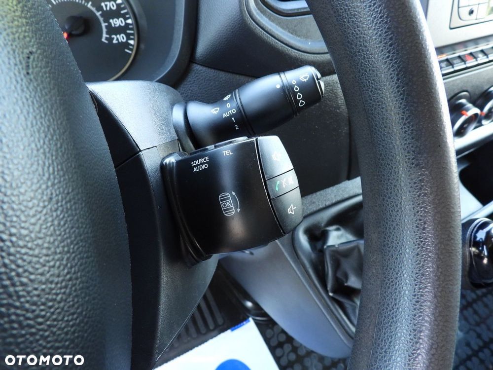 Renault MASTER SKRZYNIA 8 PALET TEMPOMAT LEDY BLIŹNIACZE KOŁA KLIMATYZACJA  165KM - 25