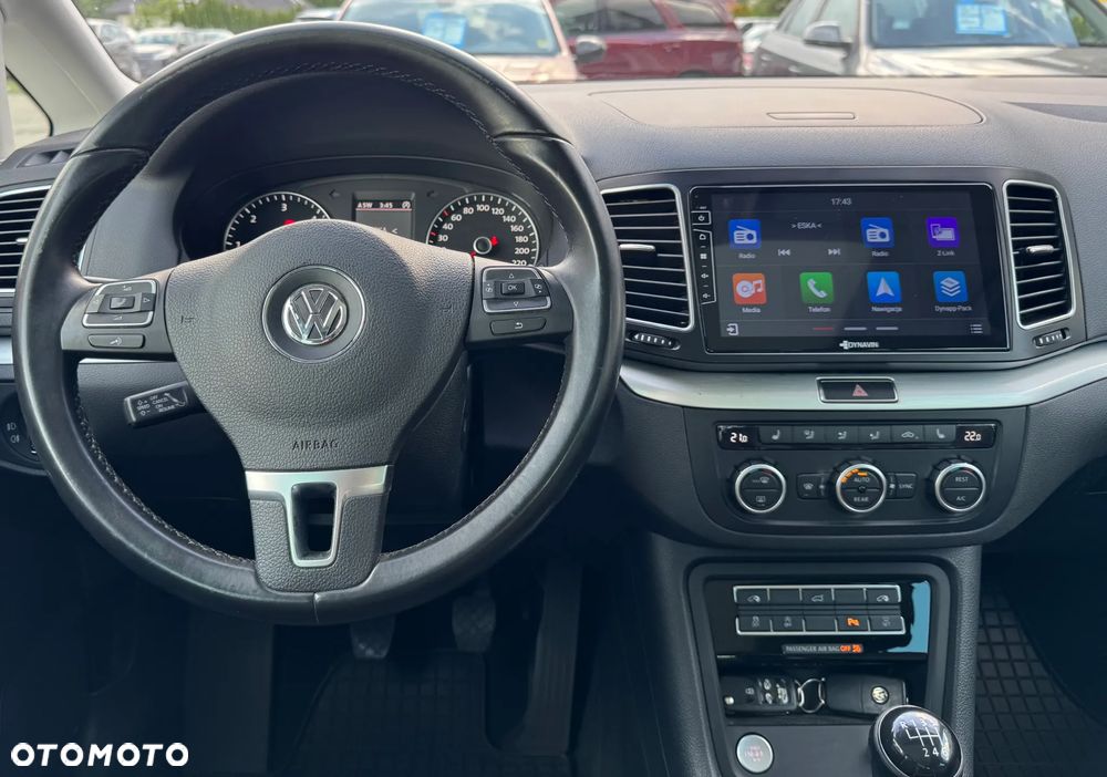 Volkswagen Sharan 2.0 TDI 4Motion BlueMotion Technology Highline - 15