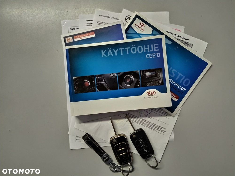 Kia Ceed 1.6 GDI DCT Platinum Edition - 25