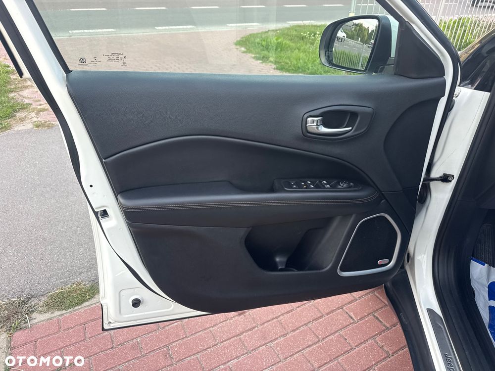 Jeep Compass 1.4 TMair Limited 4WD S&S - 16