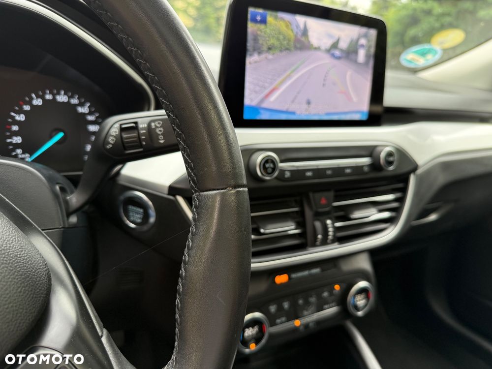 Ford Focus 1.5 EcoBlue Start-Stopp-System TITANIUM DESIGN - 21