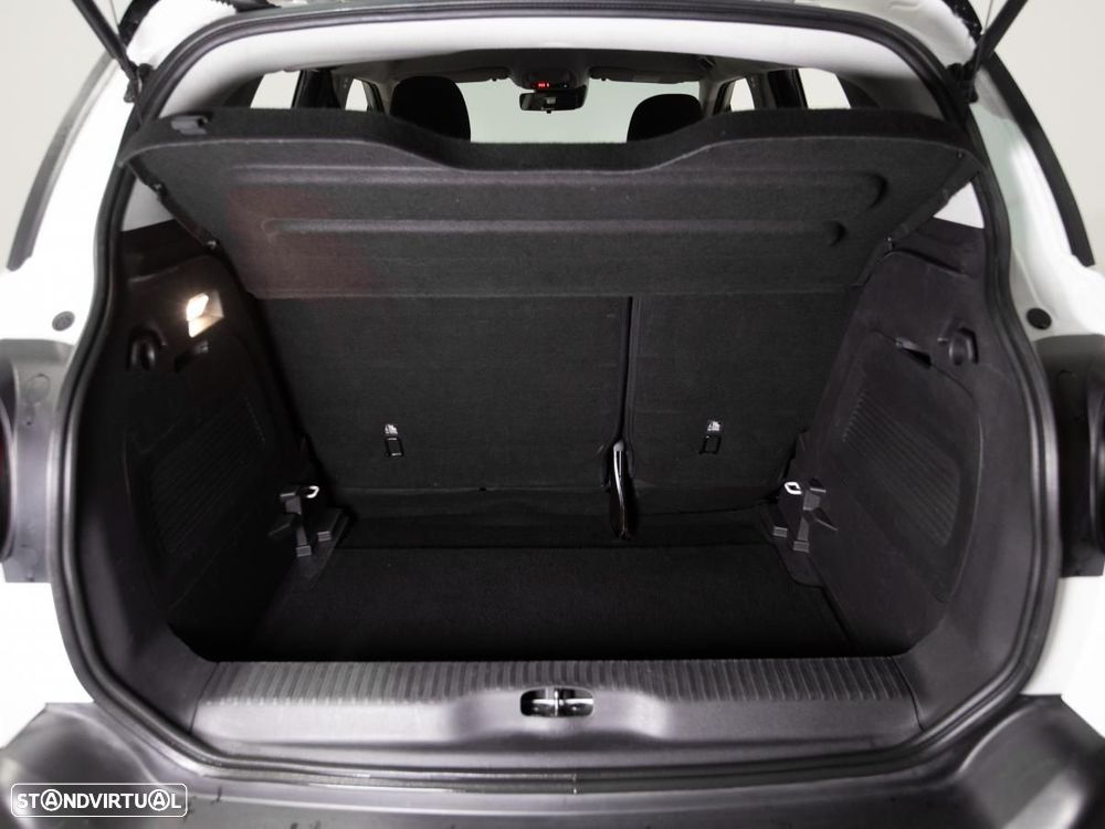 Citroën C3 1.2 PureTech C-Series - 12