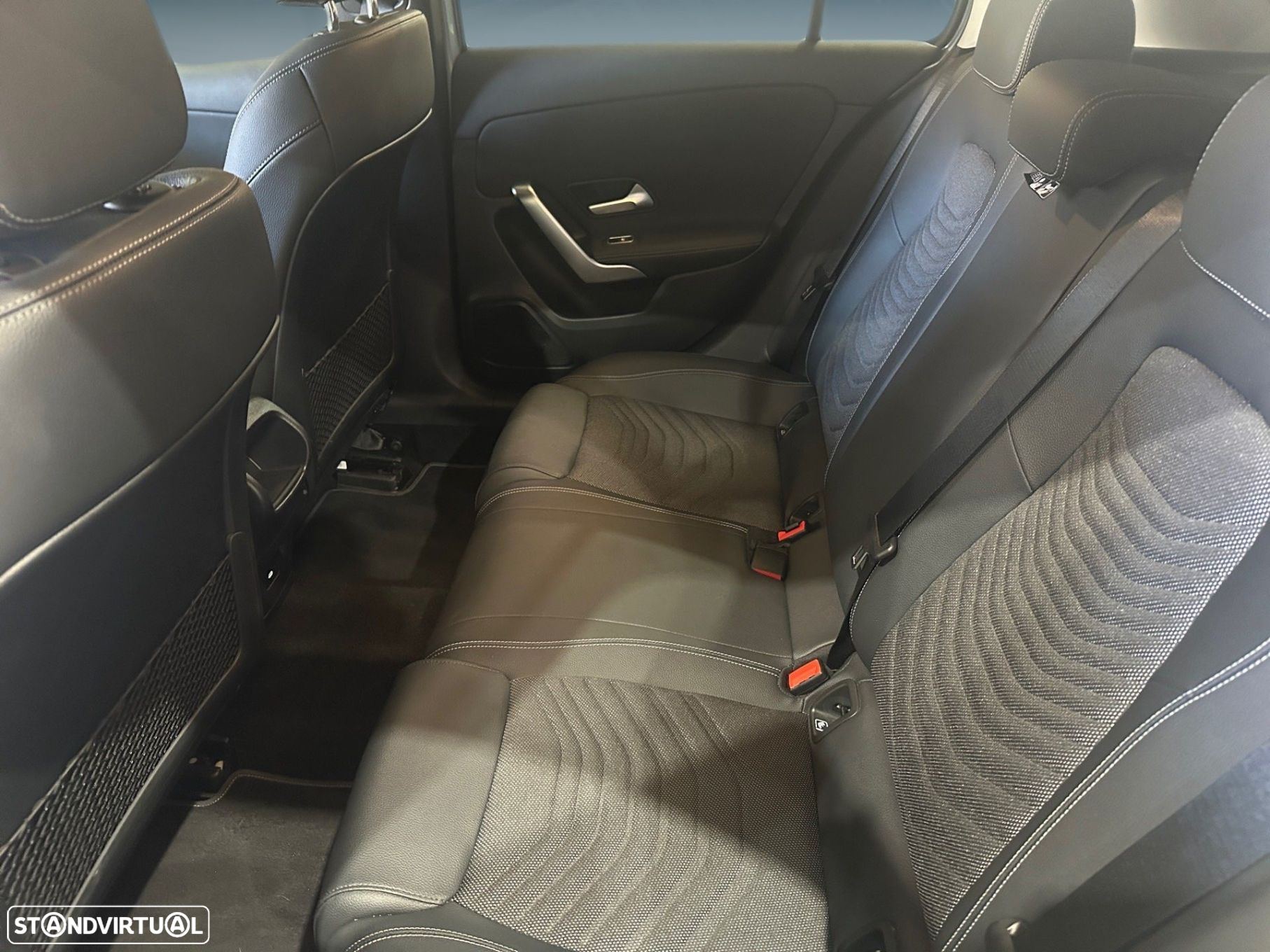 Mercedes-Benz A 200 - 12