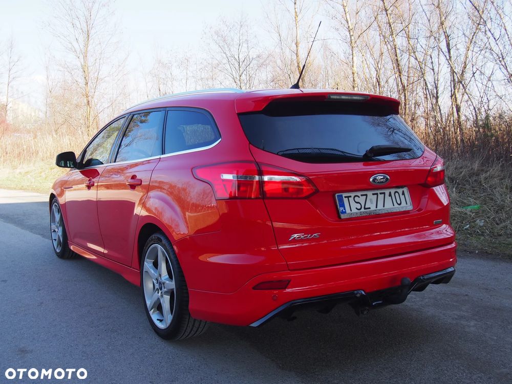 Ford Focus 1.0 EcoBoost ST-Line Red ASS - 18