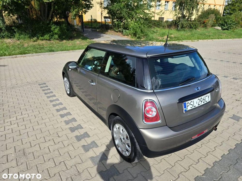 MINI ONE Standard - 7