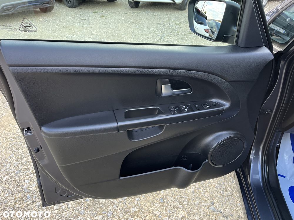 Kia Venga 1.6 CVVT Dream Team Edition - 11