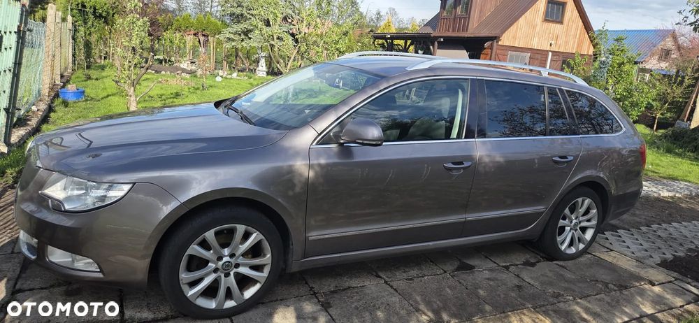 Skoda Superb 2.0 TDI DSG Comfort - 9