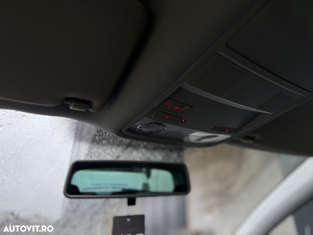 Volkswagen Golf 1.6 Comfortline - 25