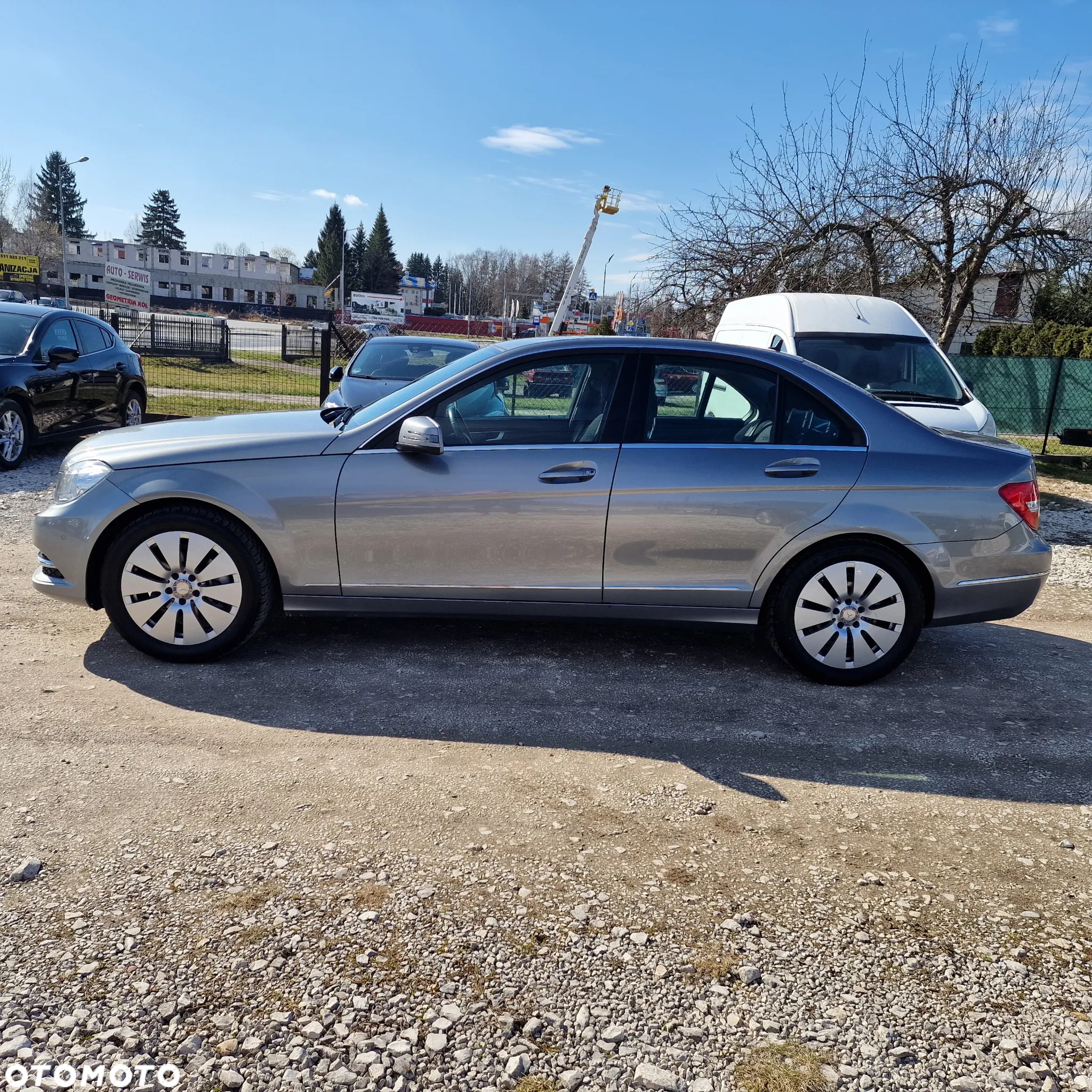 Mercedes-Benz Klasa C 180 (BlueEFFICIENCY) Elegance - 2