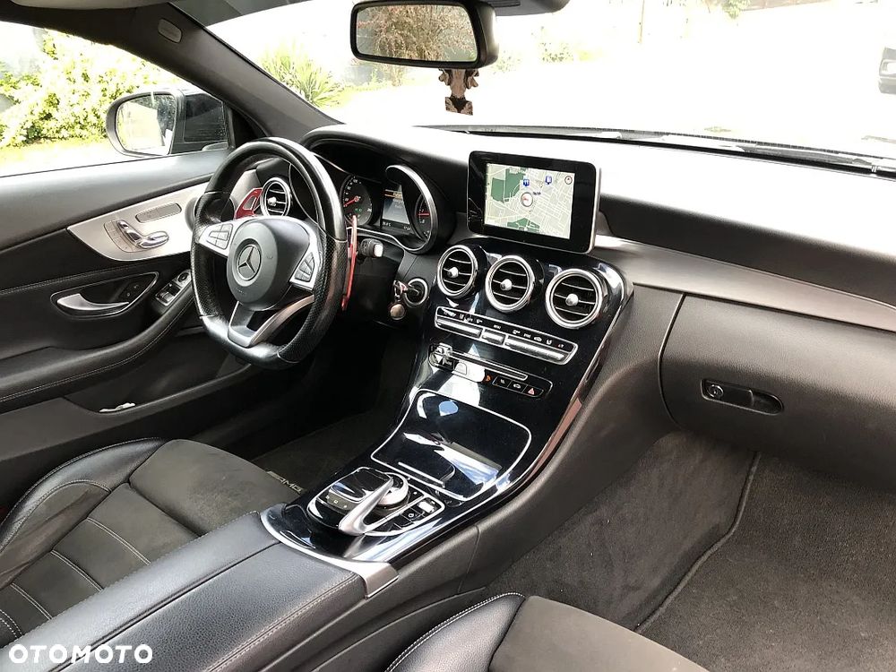 Mercedes-Benz Klasa C 250 7G-TRONIC AMG Line - 12