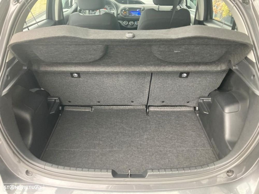 Toyota Yaris 1.0 VVT-i Exclusive - 28