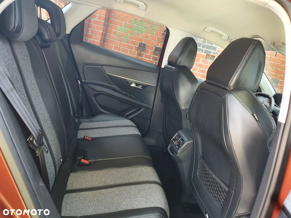 Peugeot 3008 HDi 150 Allure - 13