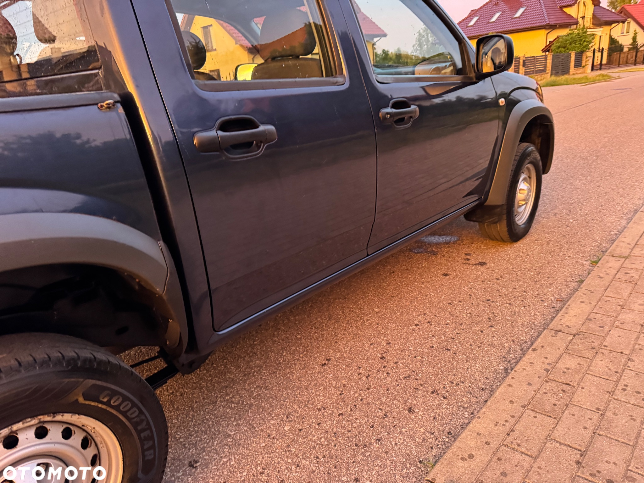 Isuzu D-Max 2.5d DC Basic - 17