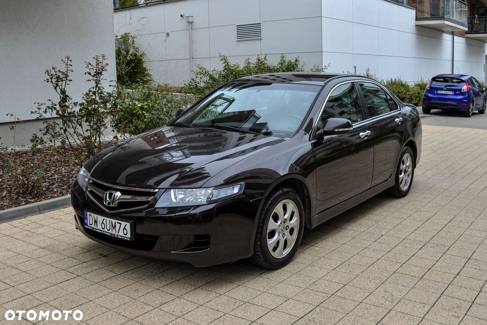 Honda Accord - 1