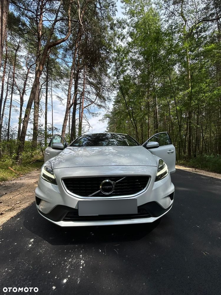 Volvo V40 T3 Drive-E R-Design Momentum - 11