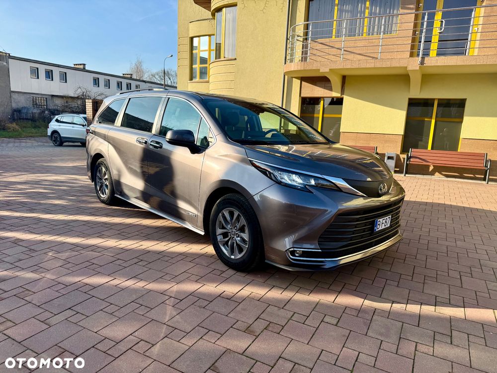 Toyota Sienna 3.5 V6 XLE AWD - 5