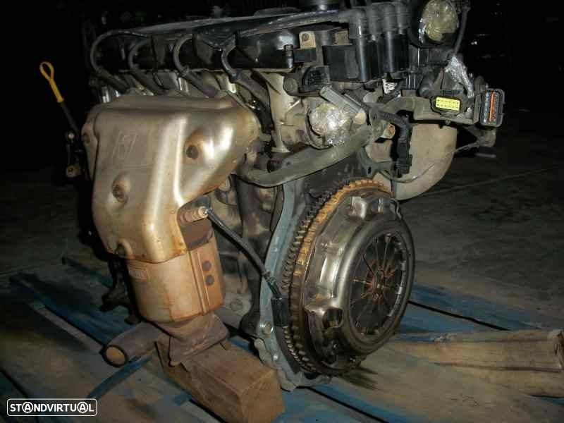 MOTOR COMPLETO KIA RIO BREAK FAMILIAR 2001 - 4