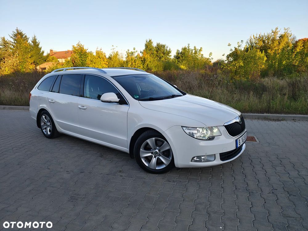 Skoda Superb 2.0 TDI DSG Ambition - 12