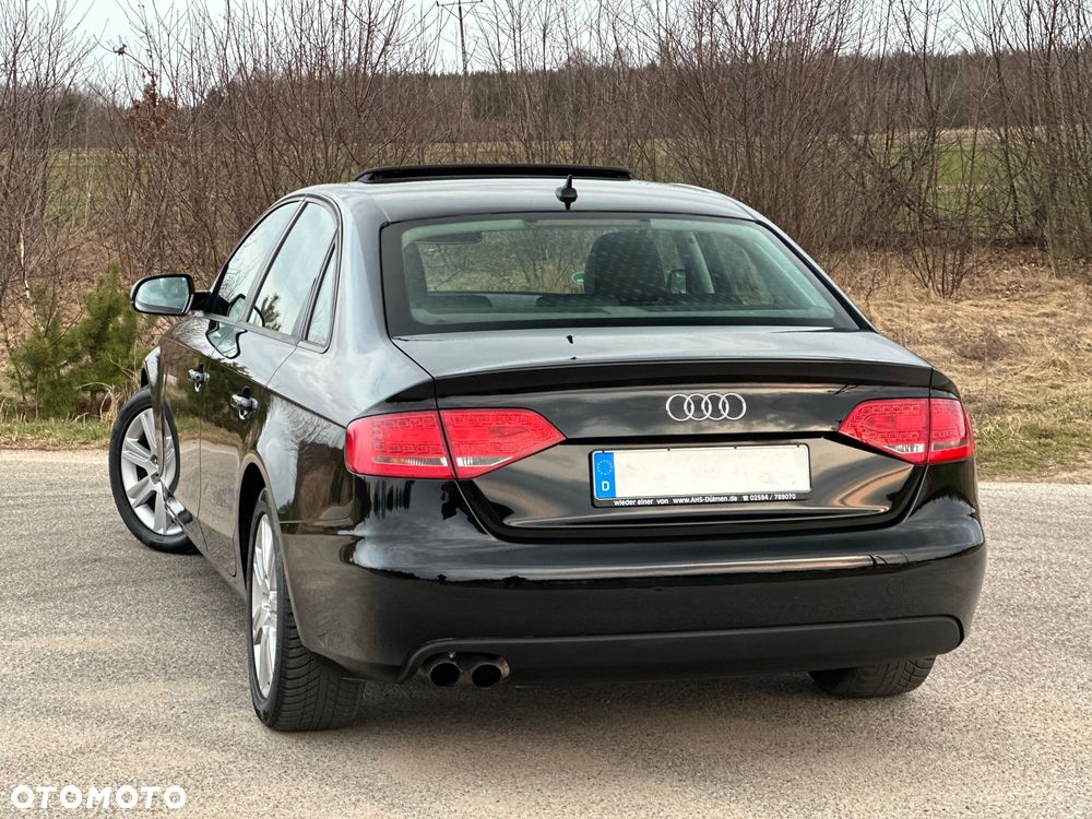 Audi A4 Limousine - 17