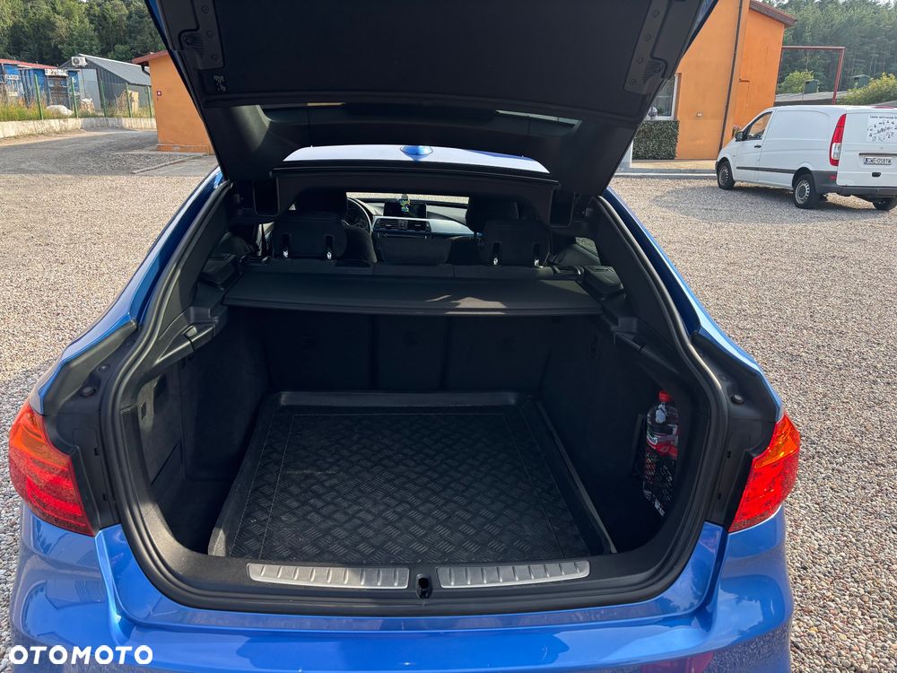 BMW 3GT 318d - 17