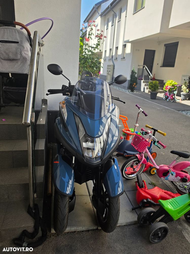 Yamaha Tricity 125 - 10