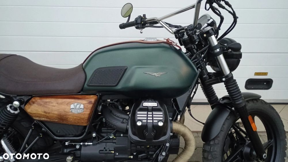 Moto Guzzi V7 - 27
