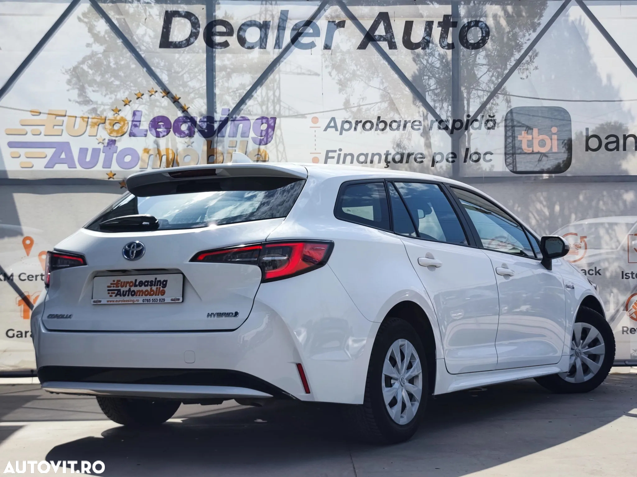 Toyota Corolla 1.8 HSD Business - 6