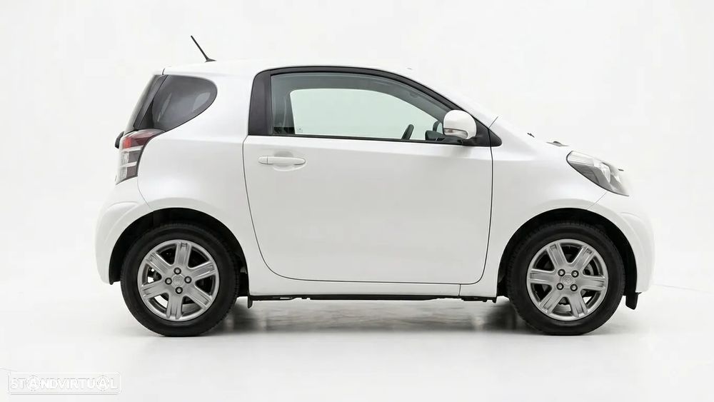 Toyota iQ 1.0 VVT-i Essential+AC - 2