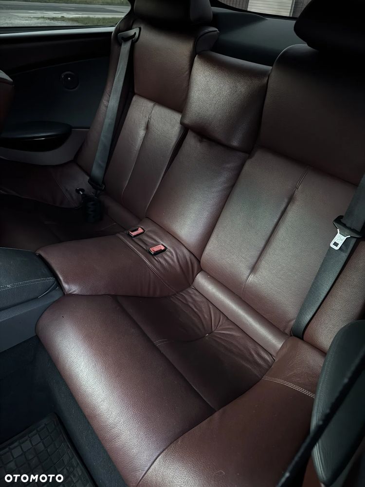 BMW Seria 6 645 Ci - 12