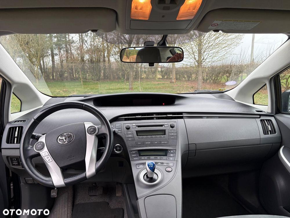 Toyota Prius 1.8 HSD Active - 13