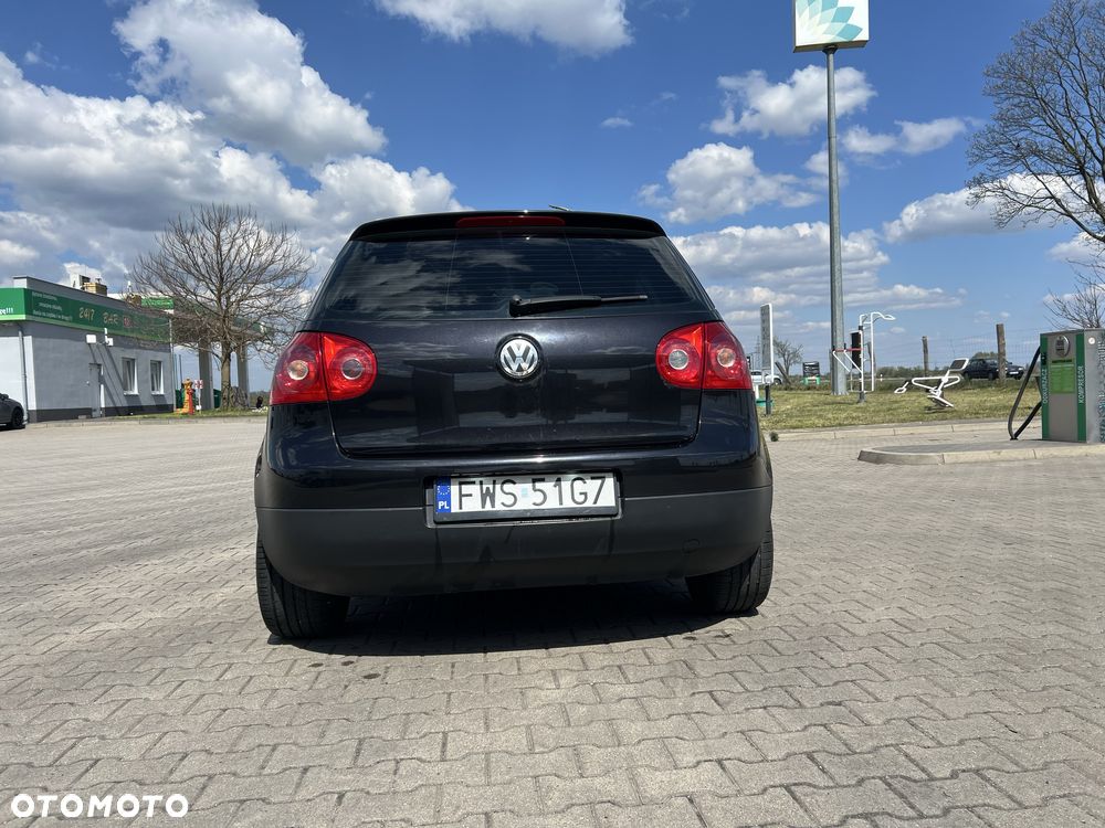 Volkswagen Golf - 8