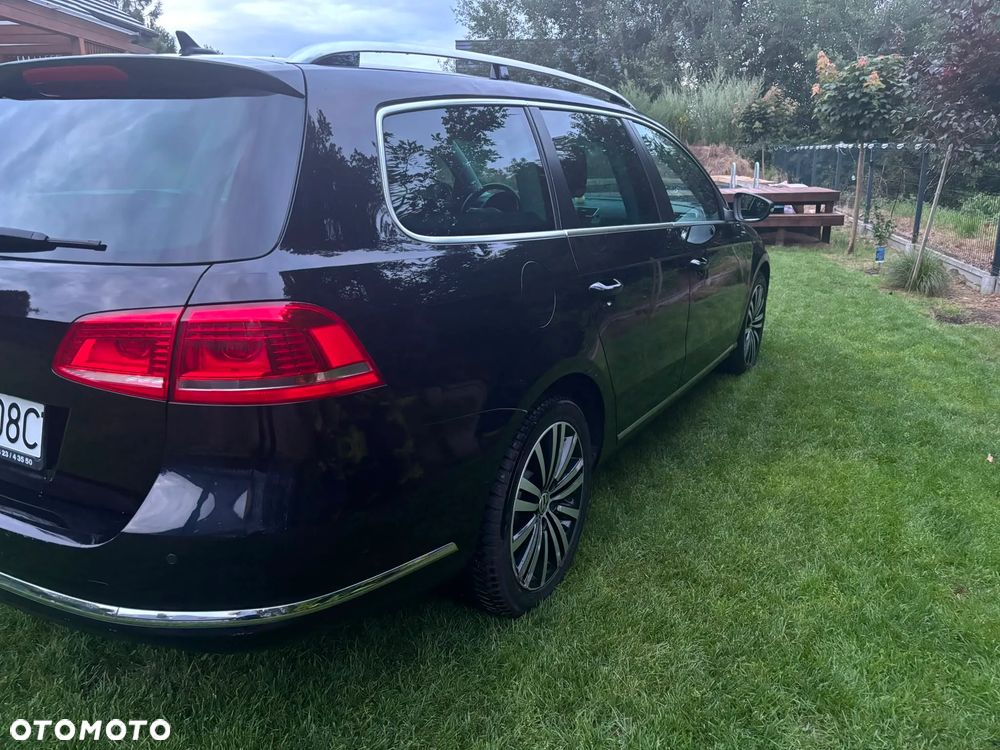 Volkswagen Passat - 4