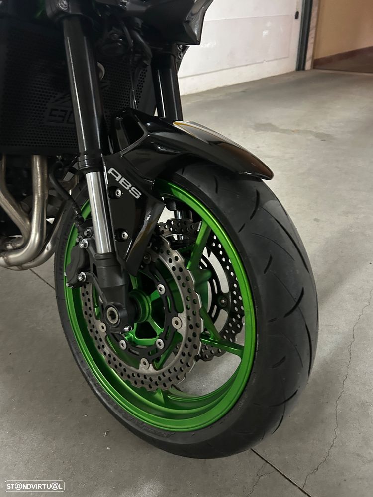 Kawasaki Z Z900 - 5