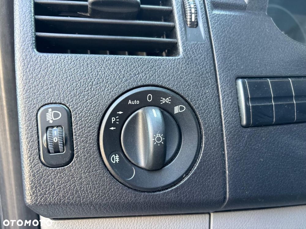 Mercedes-Benz SPRINTER - 16