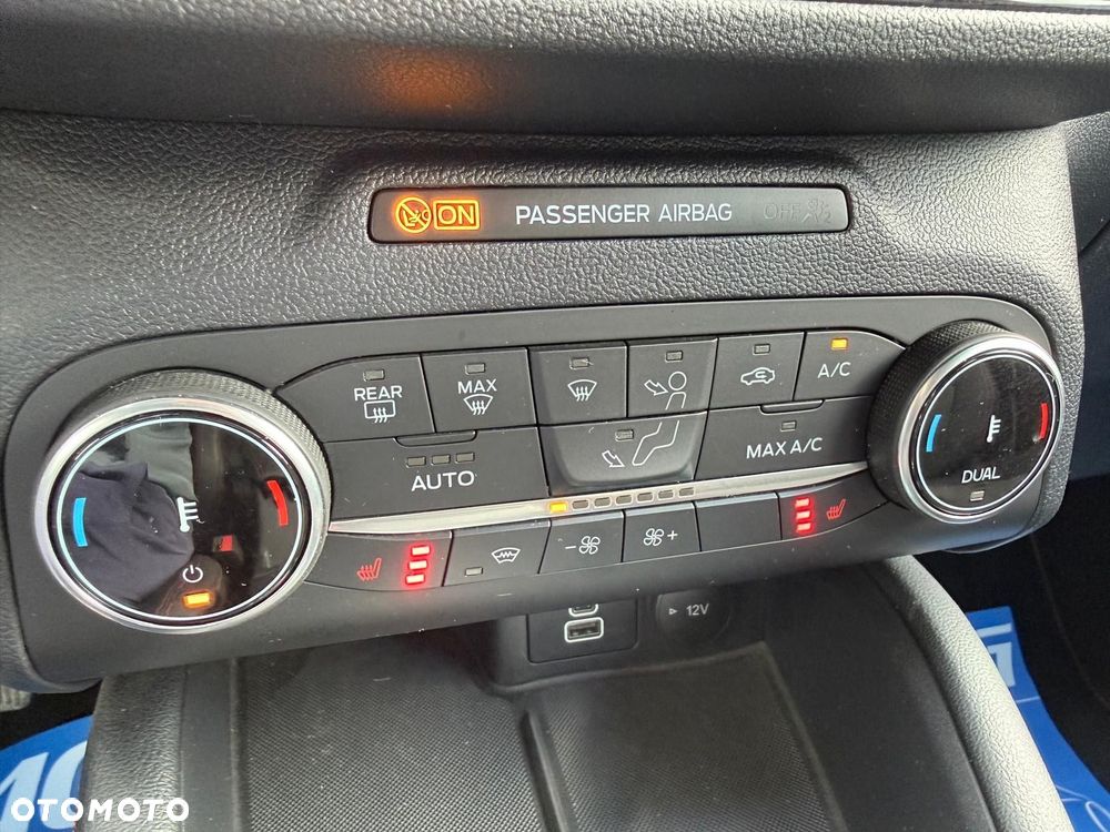 Ford Kuga 2.5 Duratec PHEV ST-LINE - 32