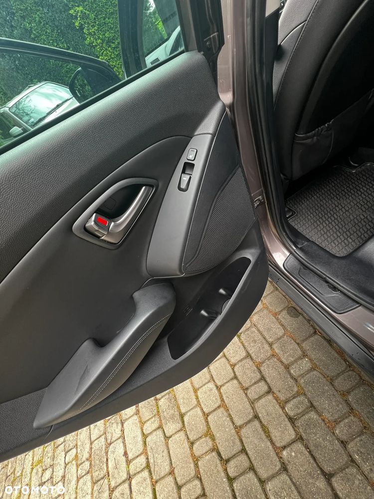 Hyundai ix35 - 8