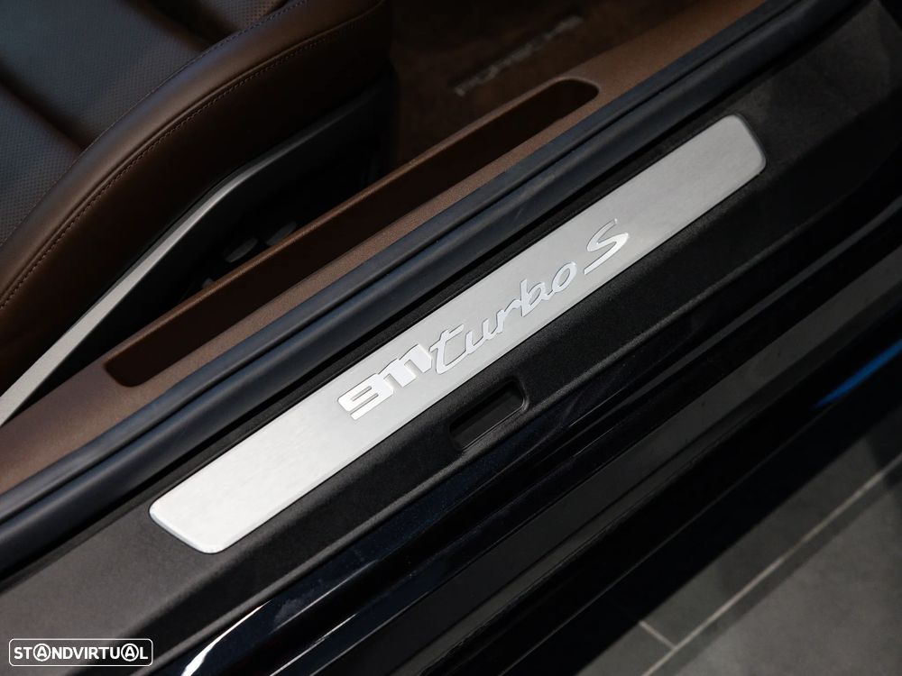 Porsche 911 (992) Turbo S PDK - 48