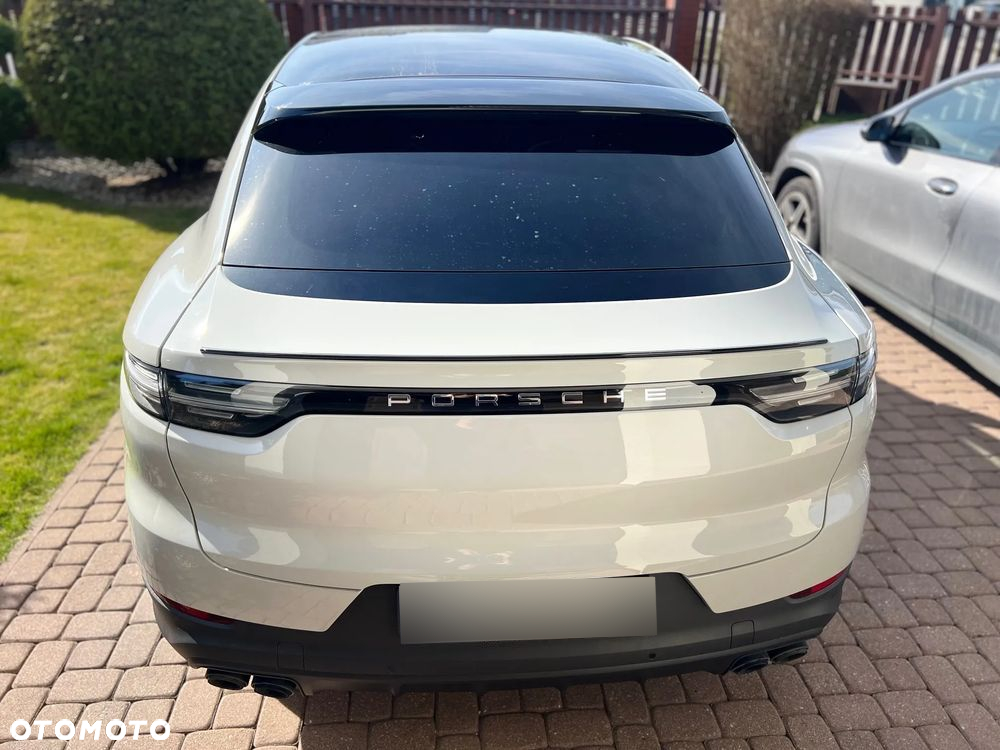 Porsche Cayenne Coupe E-Hybrid - 3