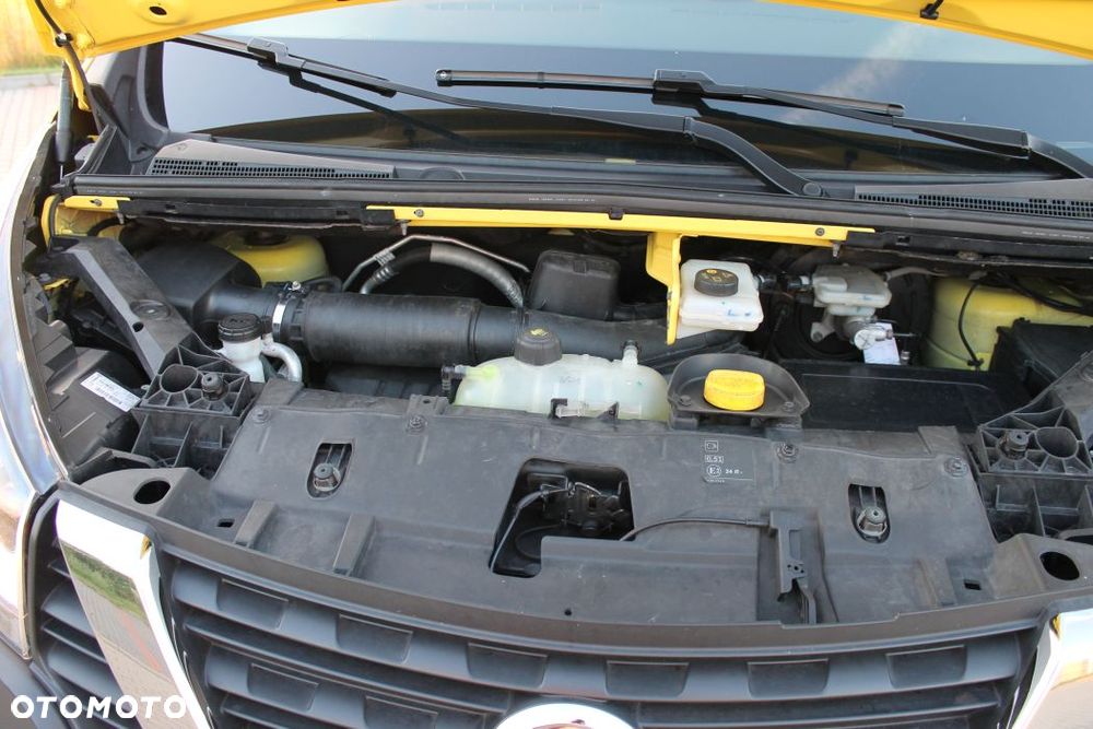 Nissan NV 300 - 16
