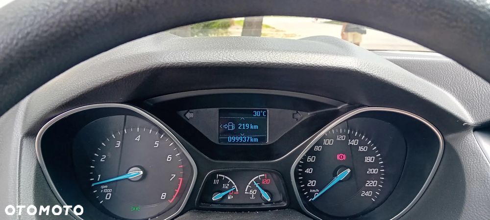 Ford Focus - 8