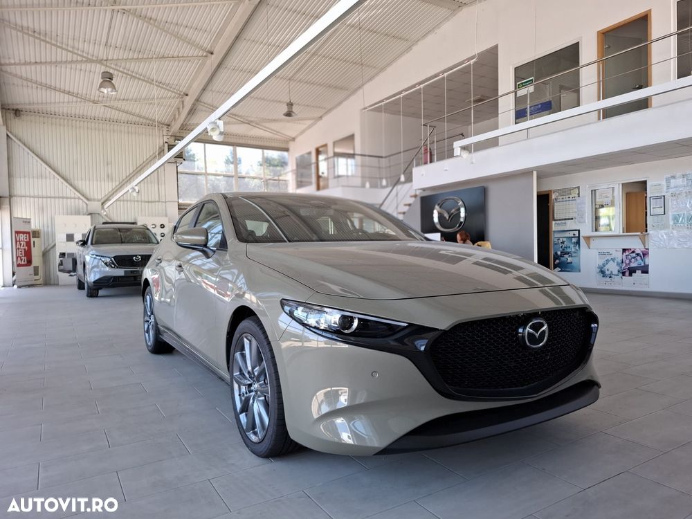 Mazda 3 e-Skyactiv X186 AT MHEV Center-Line - 6