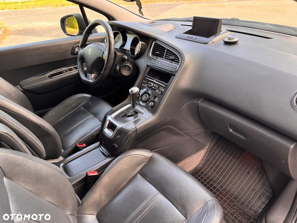 Peugeot 5008 2.0 HDi Allure 7os - 18